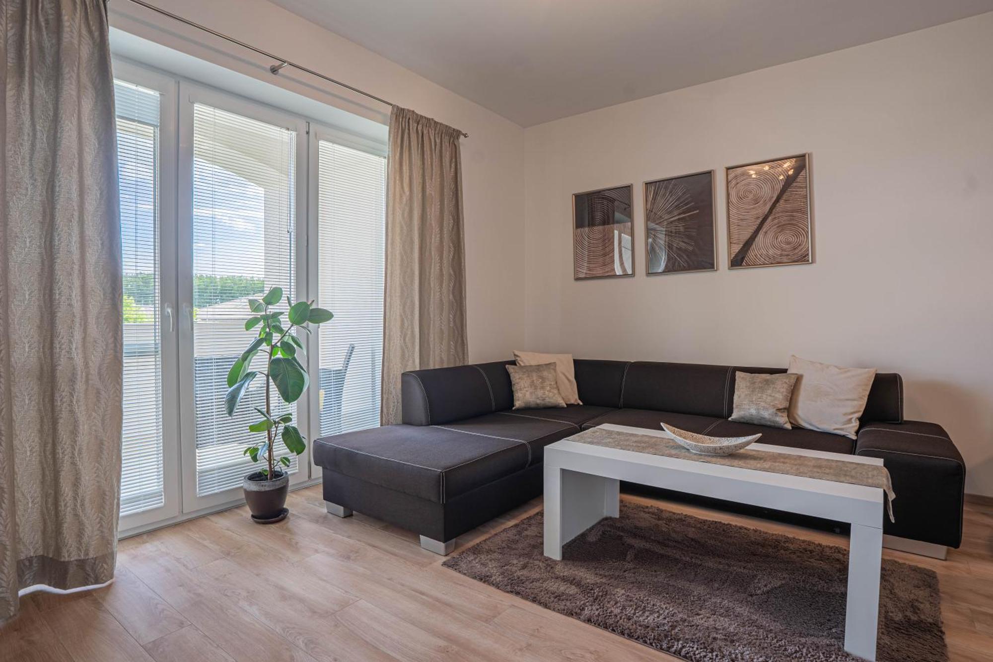 Karina Apartman Apartment Dunajska Streda Bagian luar foto